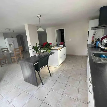 Maison *